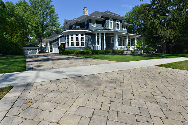 Best Driveway Pavers Near Me  in Old River Winfree, TX